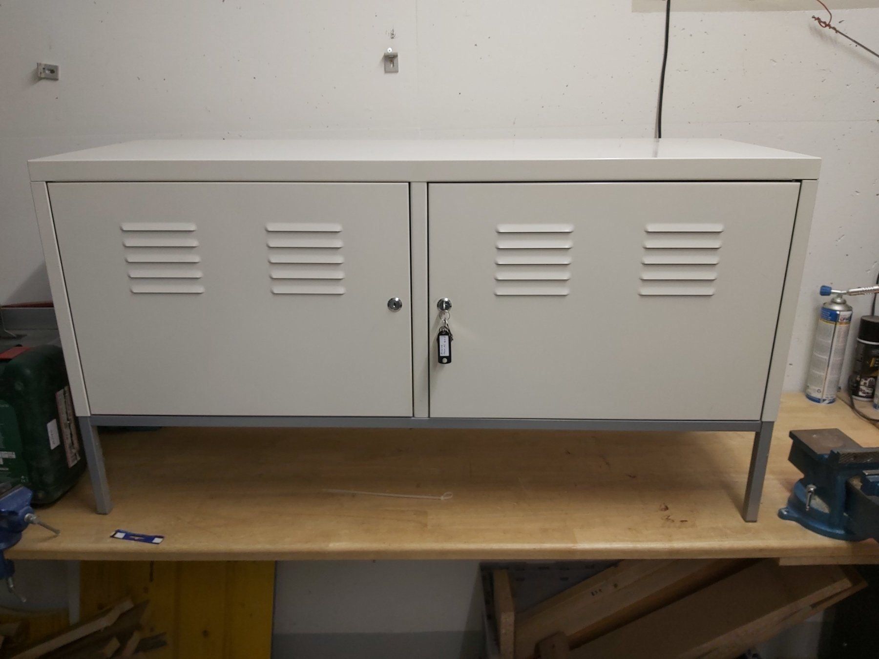 Ikea PS Weiss/Silber sideboard Metall Kaufen auf Ricardo