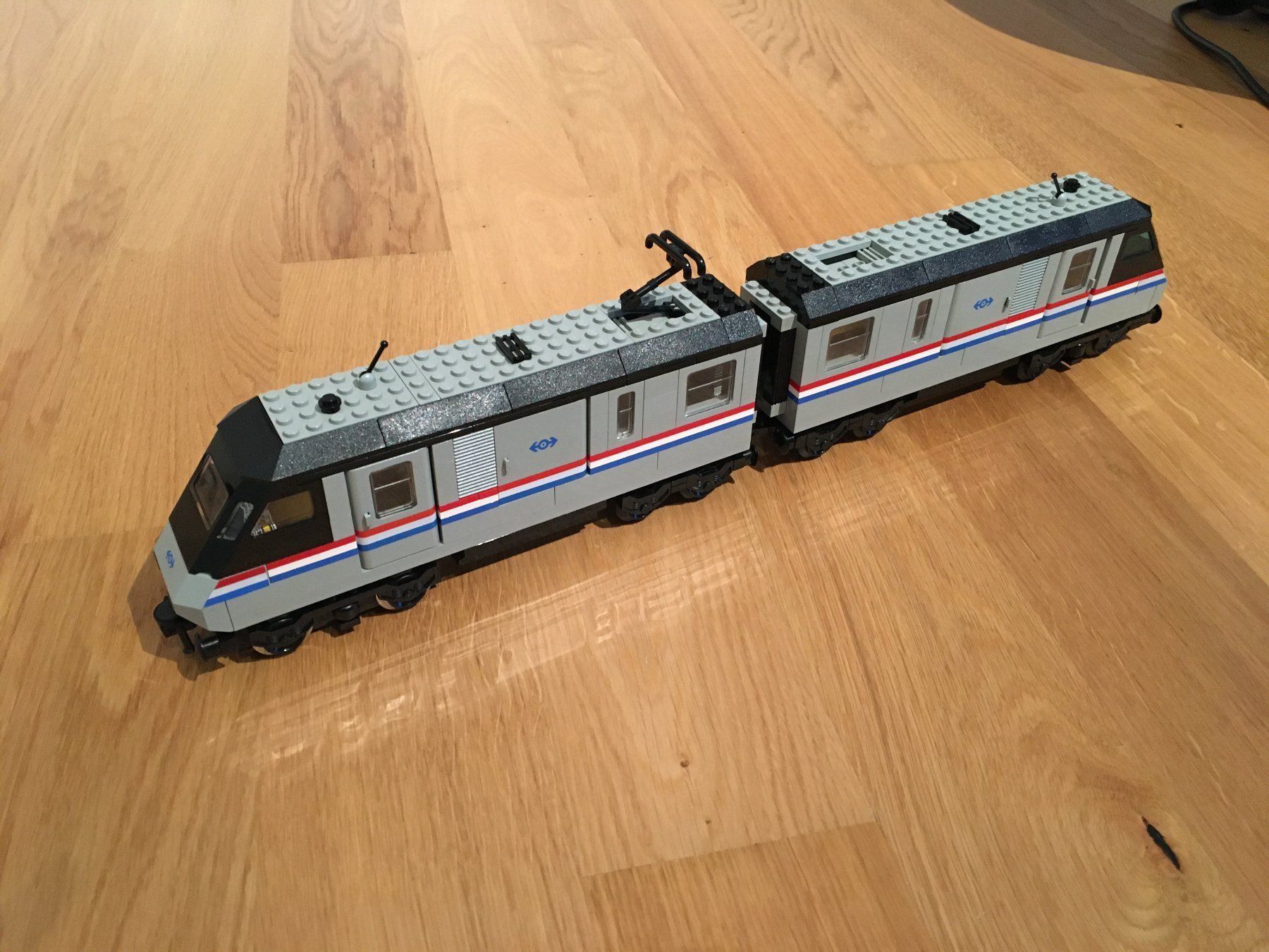 LEGO 9V 4558 MetrolinerTriebwagen Acheter sur Ricardo