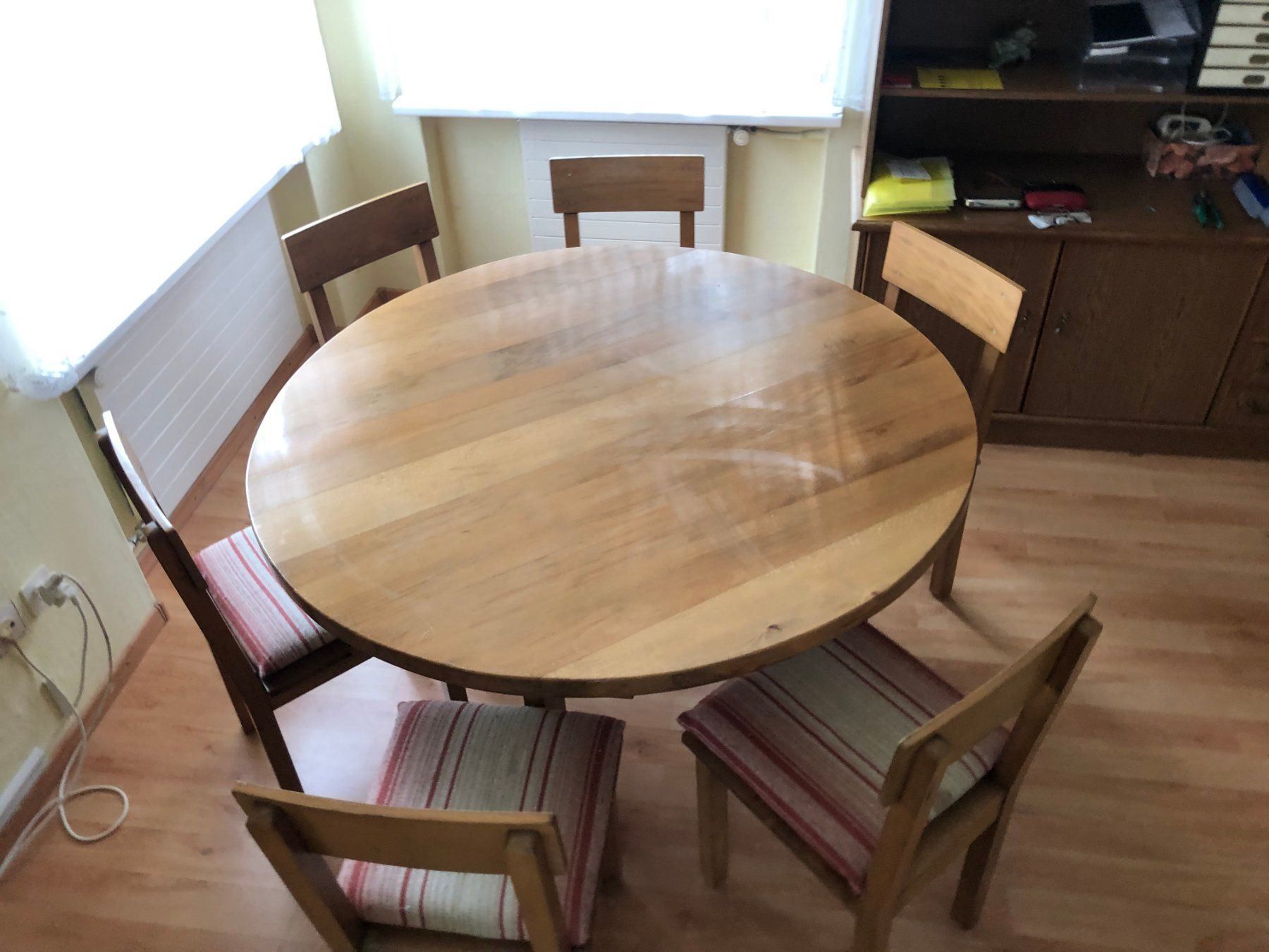 Holztisch rund (Massiv) | Acheter sur Ricardo