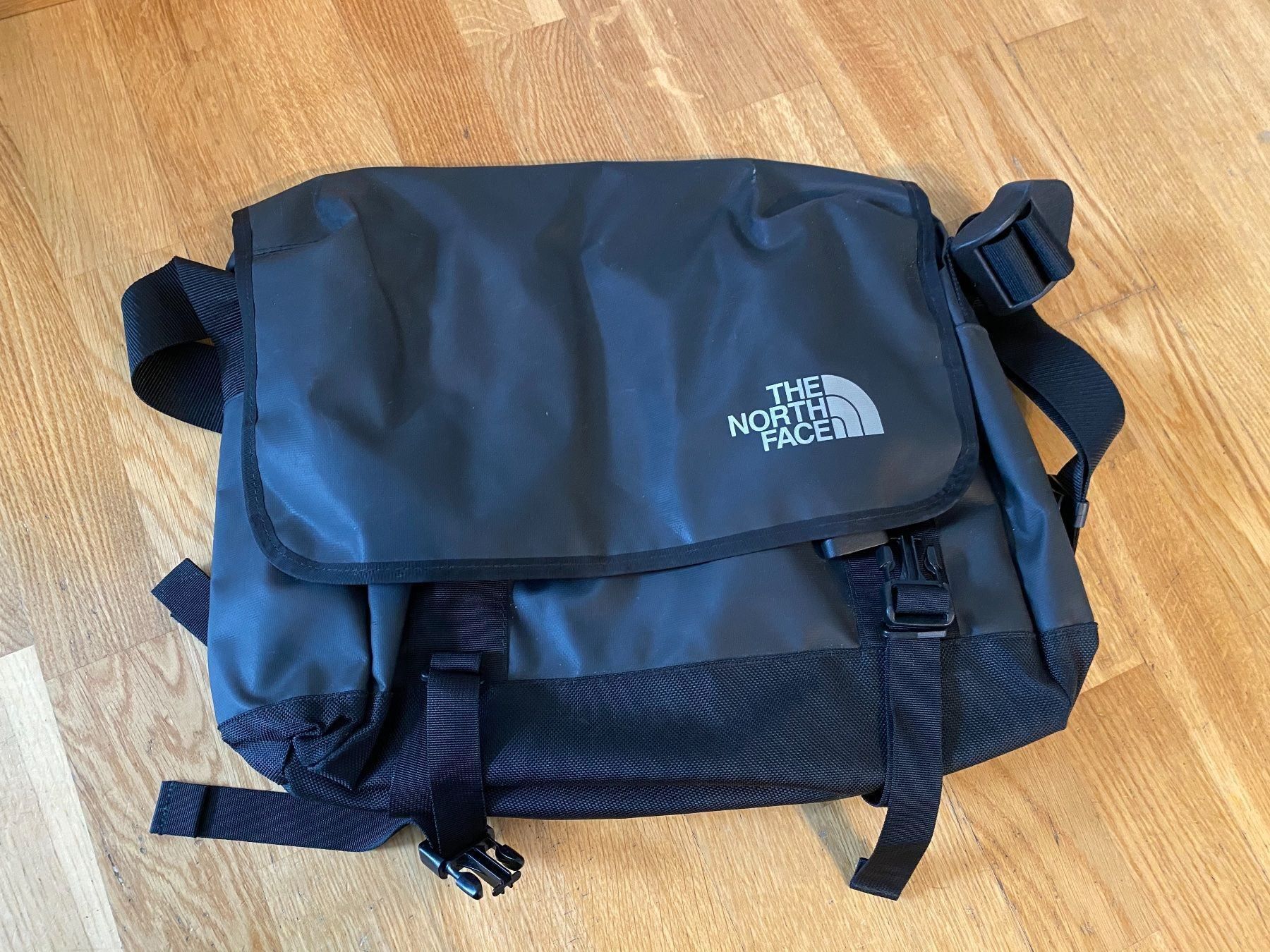 North Face Messenger Bag Kaufen auf Ricardo