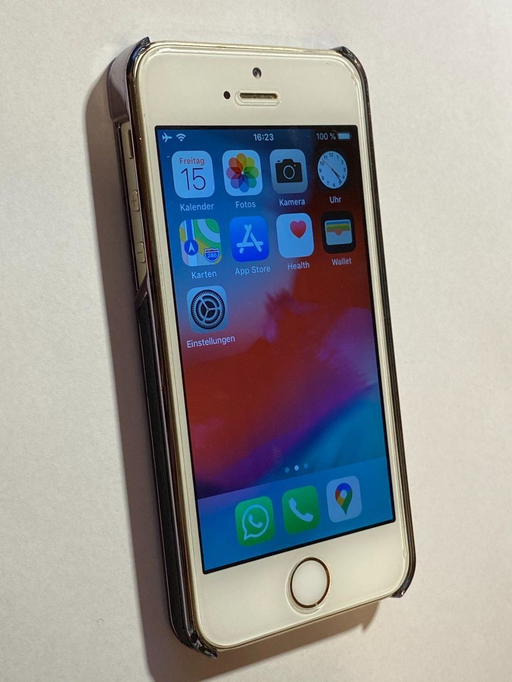 Apple iphone 5s как новый 16gb gold