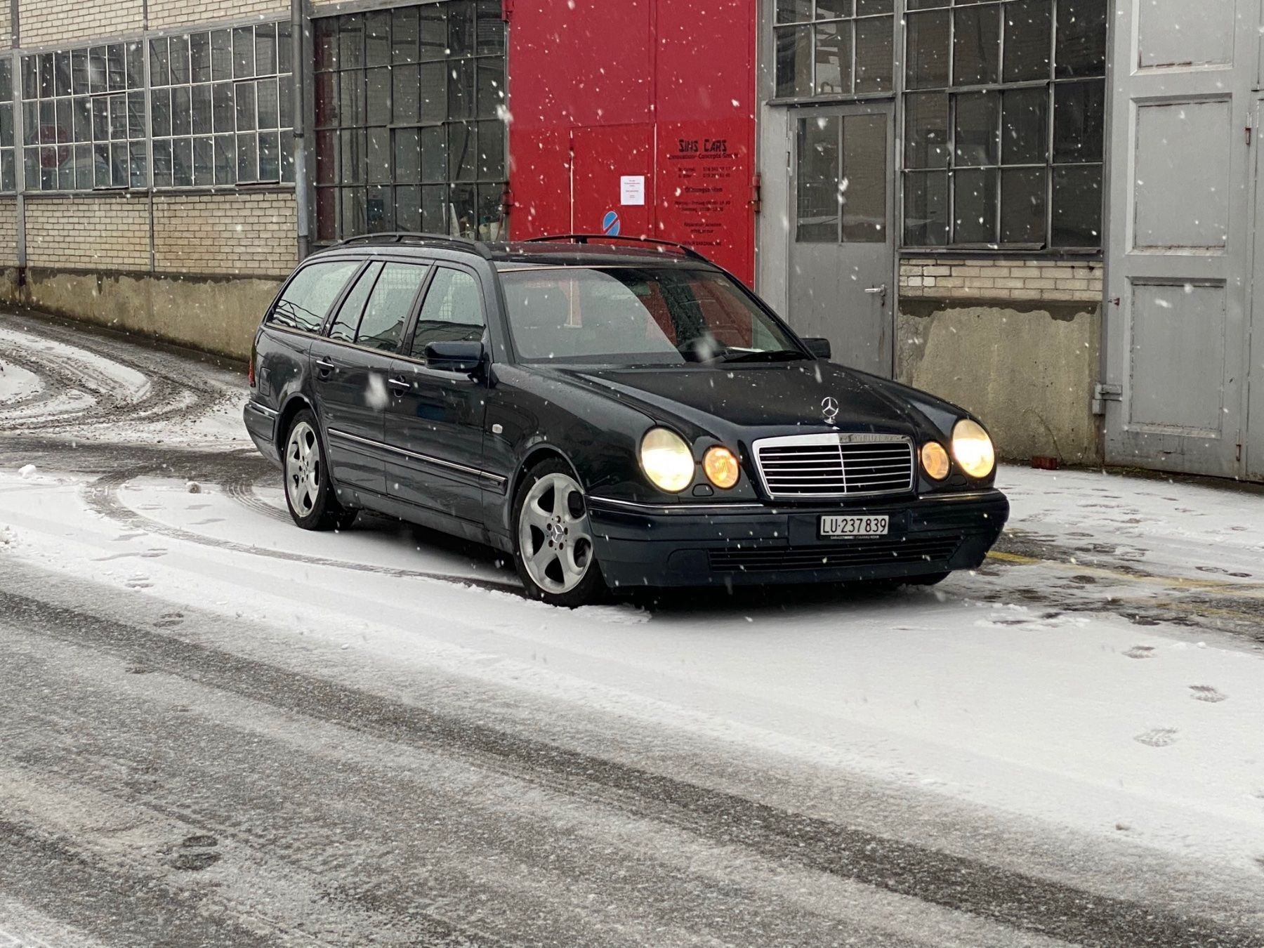 Мерседес e420 w210