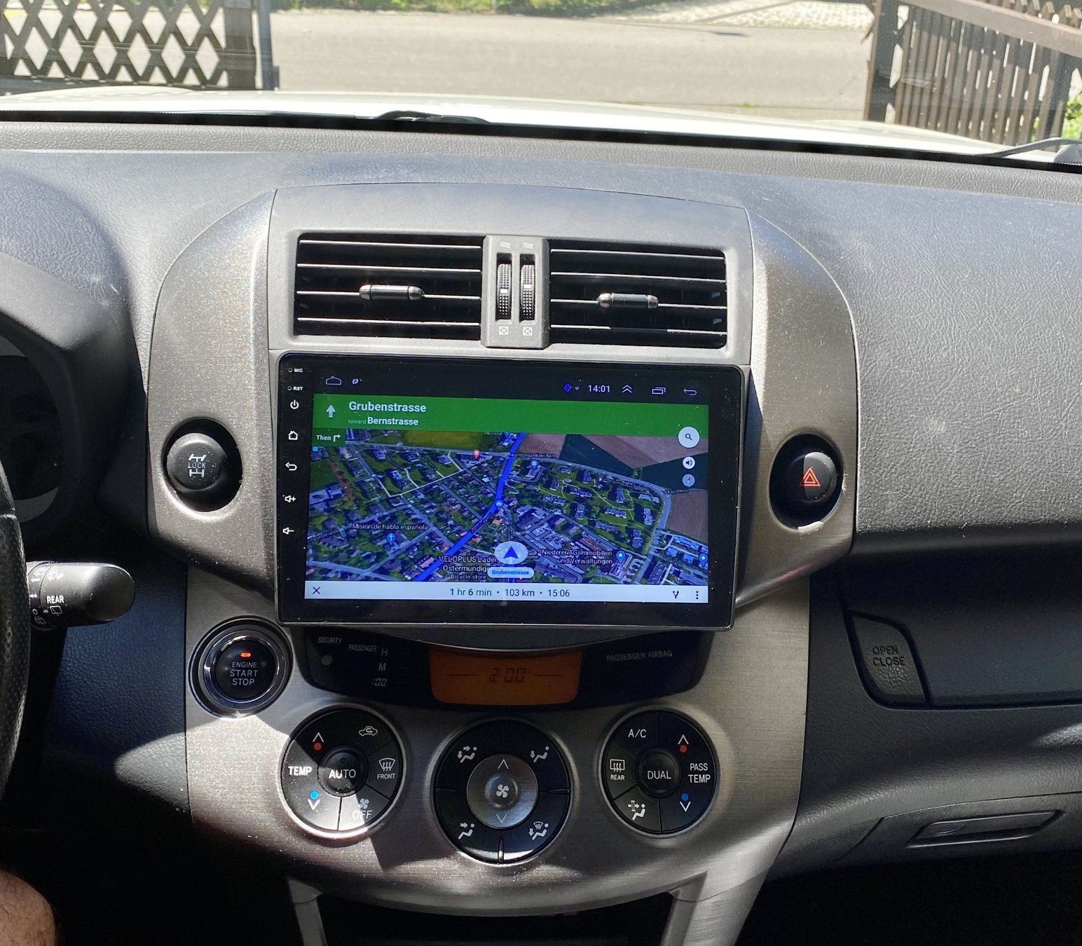 Toyota rav4 android