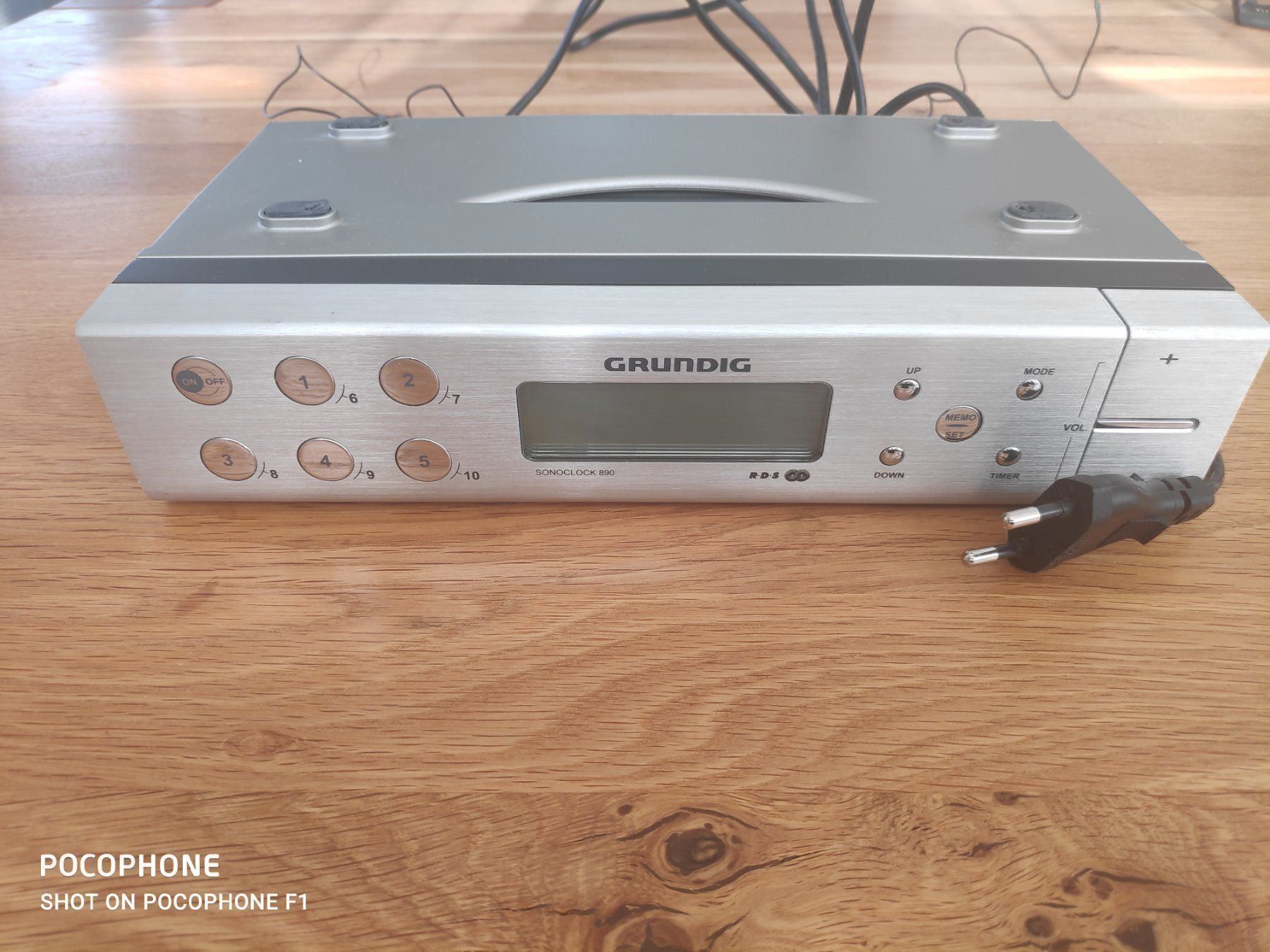 Grundig Sonoclock 890 Küchen Radio RDS Kaufen auf Ricardo