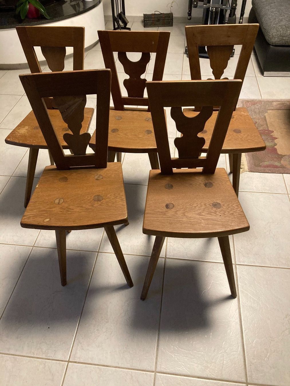 5 antike, massive Holzstühle | Kaufen auf Ricardo