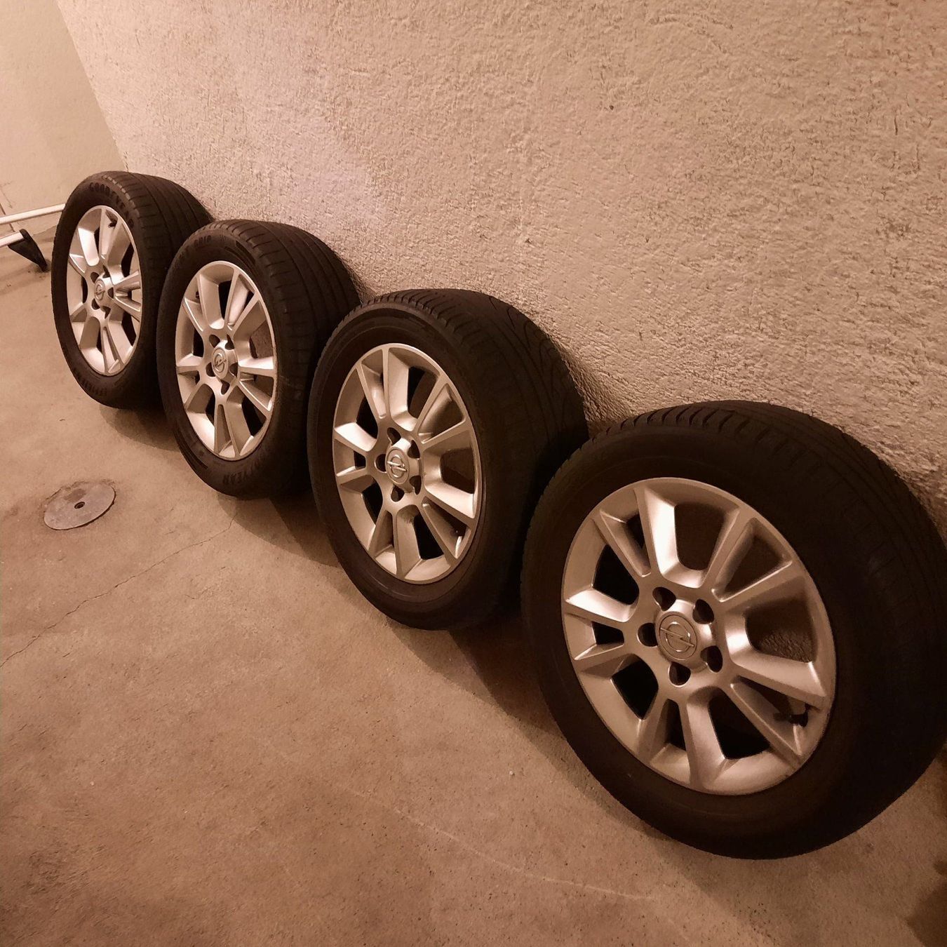 Opel Meriva AluFelgen 16 Zoll+S.Reifen Kaufen auf Ricardo