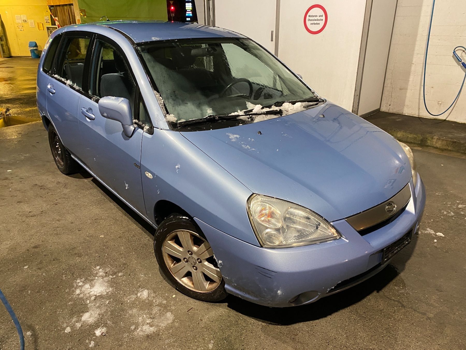 Suzuki liana сзади