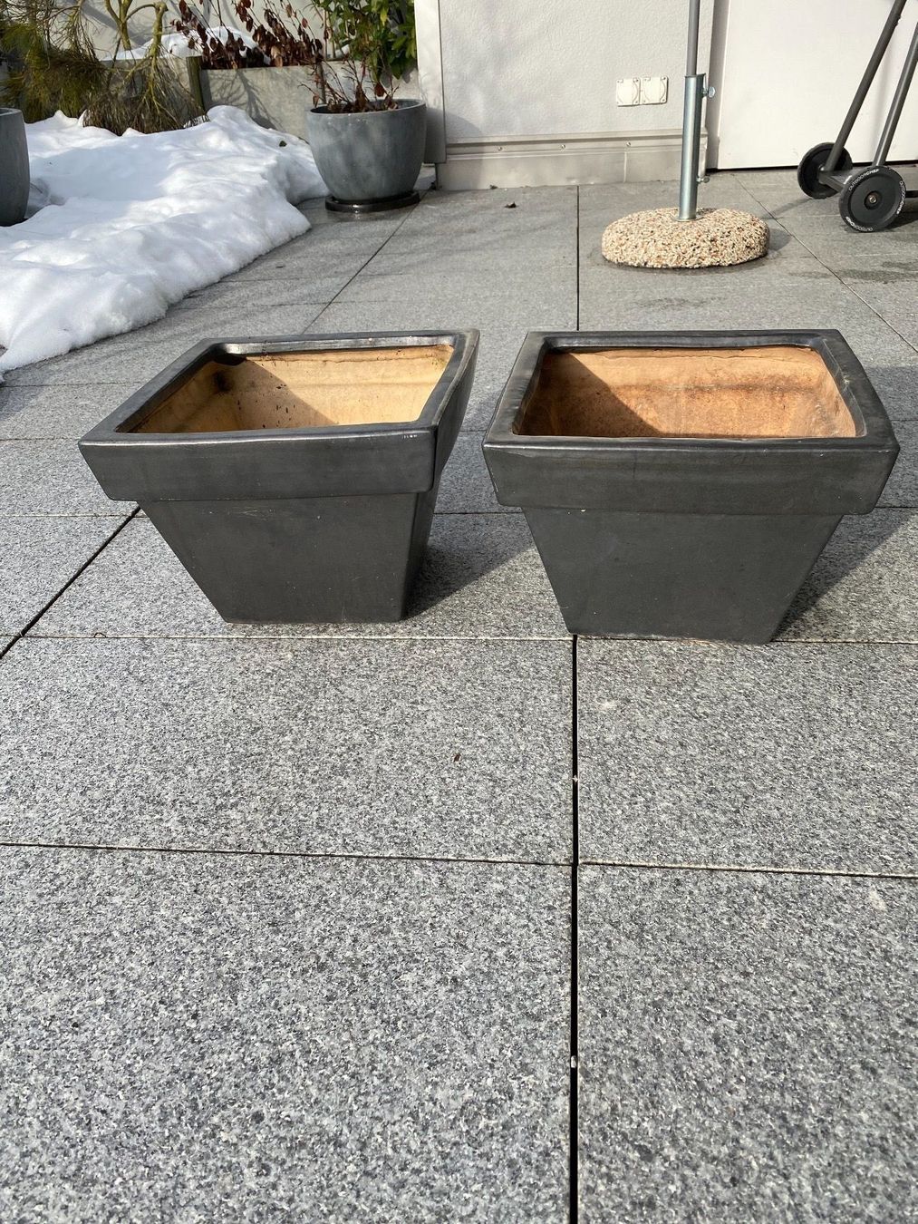 Zwei Blumentöpfe für Terrasse/ Garten | Kaufen auf Ricardo
