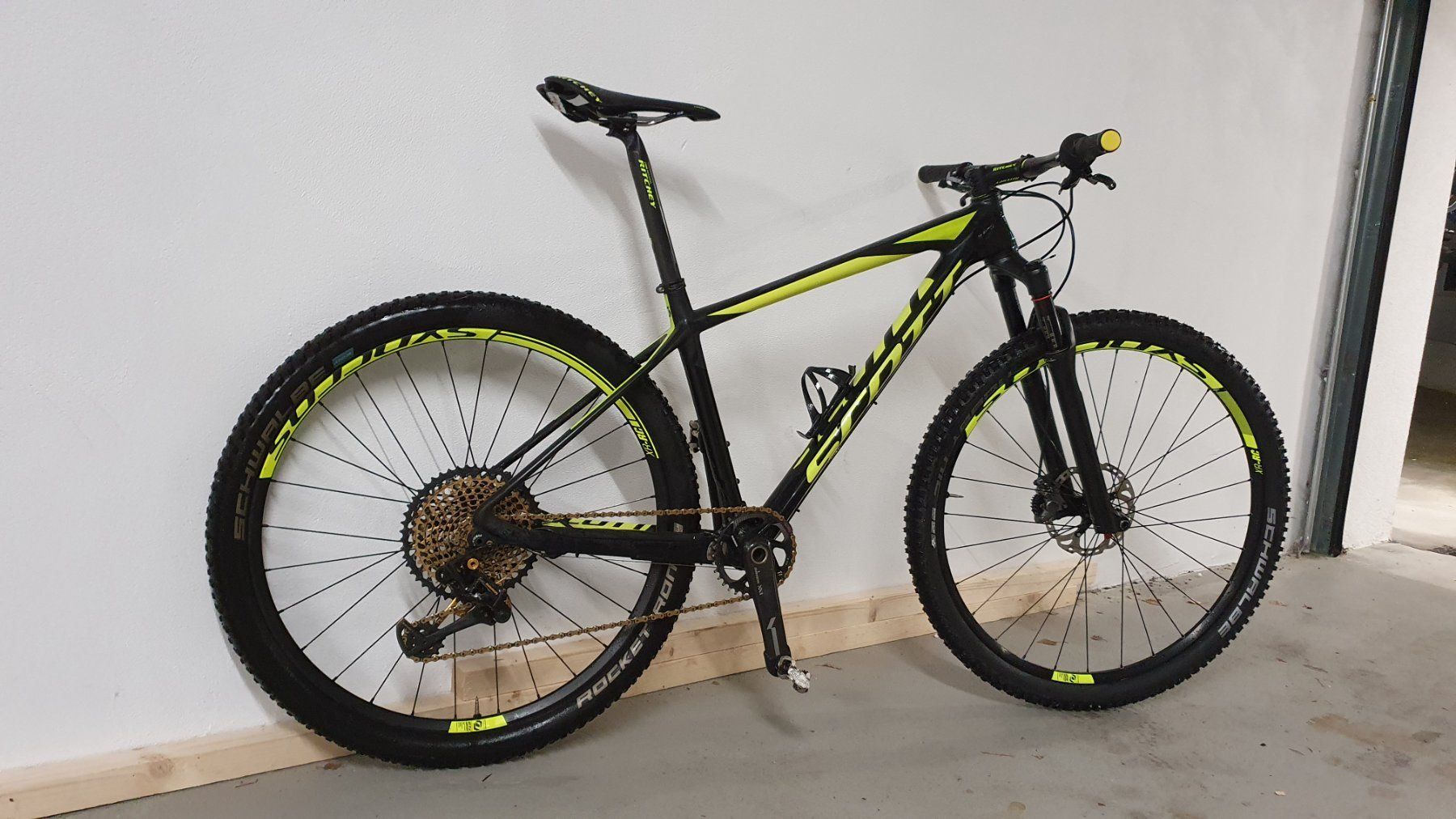 gold bike chain 11 speed