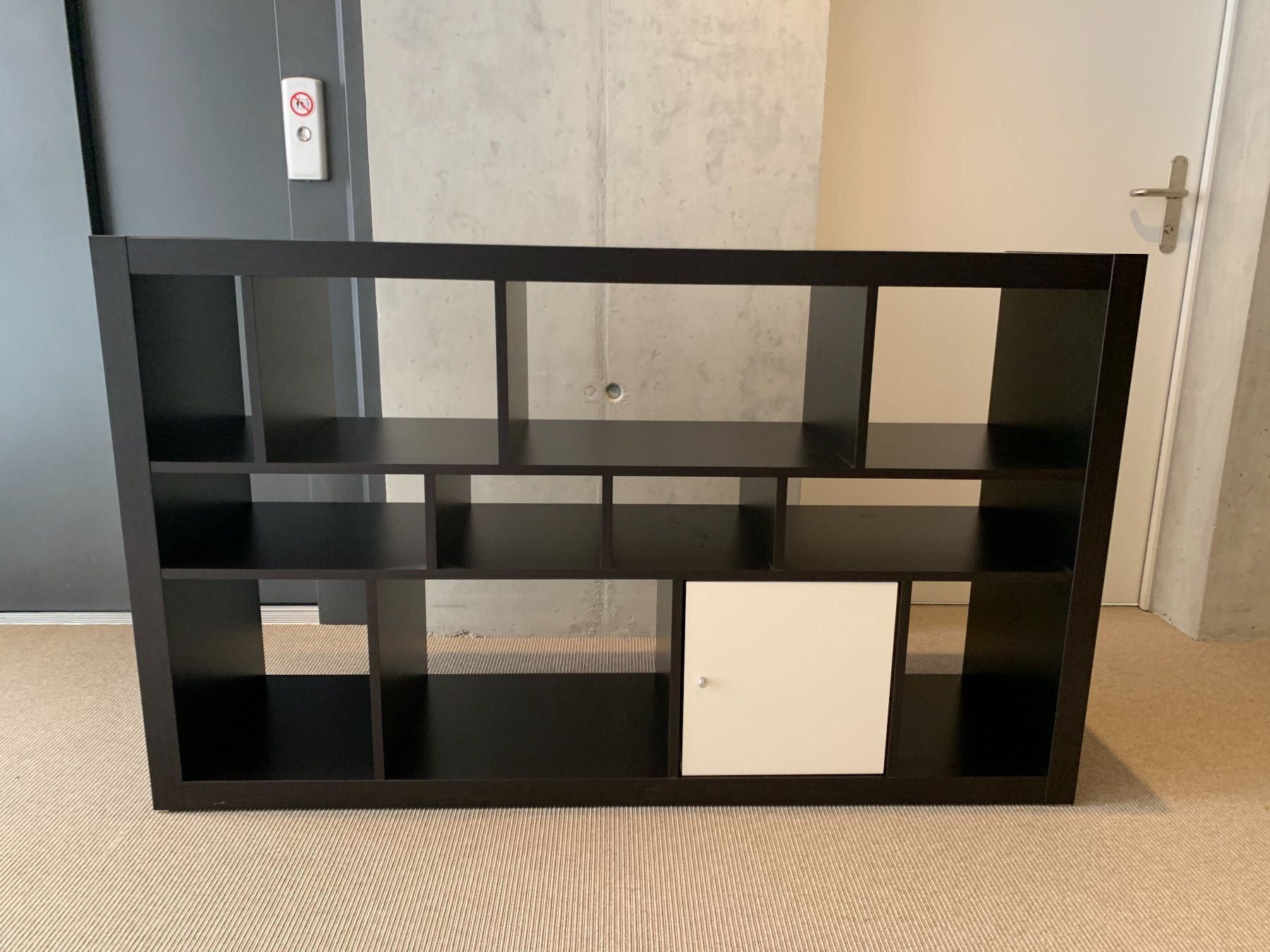 IKEA Regal schwarzbraun mit 1 Türe | Kaufen auf Ricardo