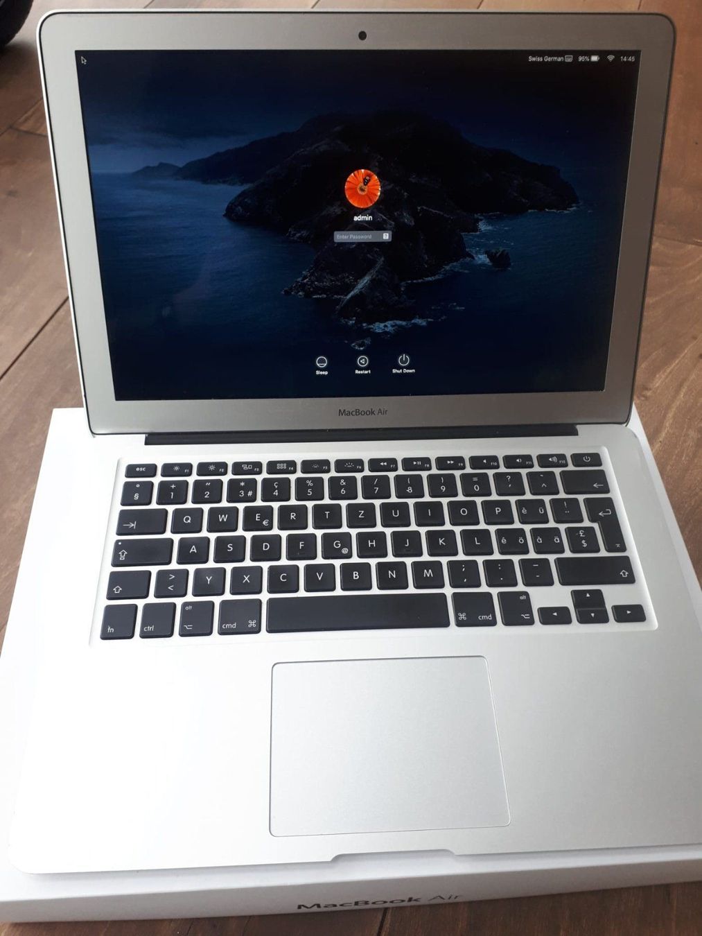 MacBook Air 13" early 2014 256GB i5 | Kaufen auf Ricardo