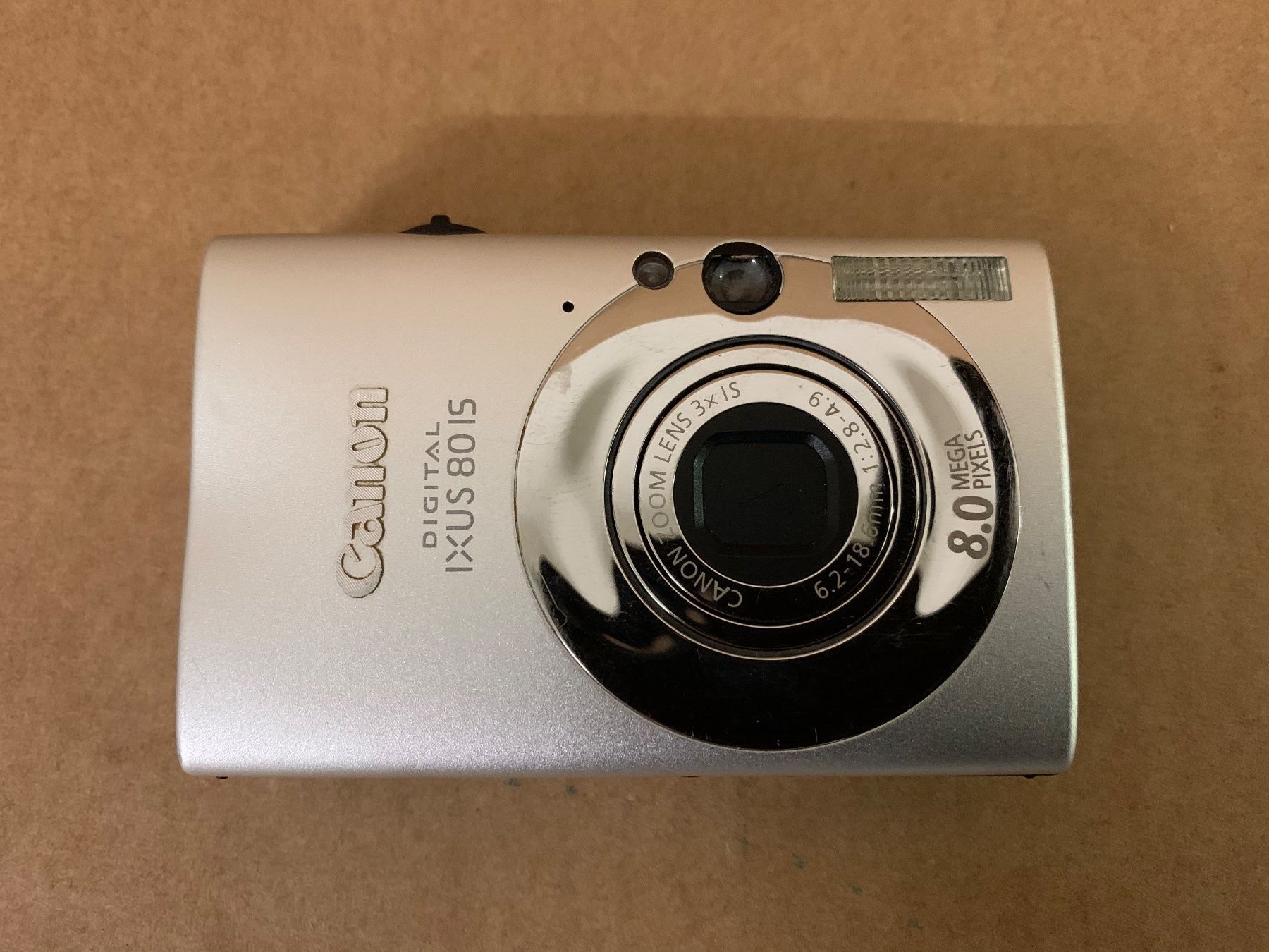 canon digital camera ixus 8015