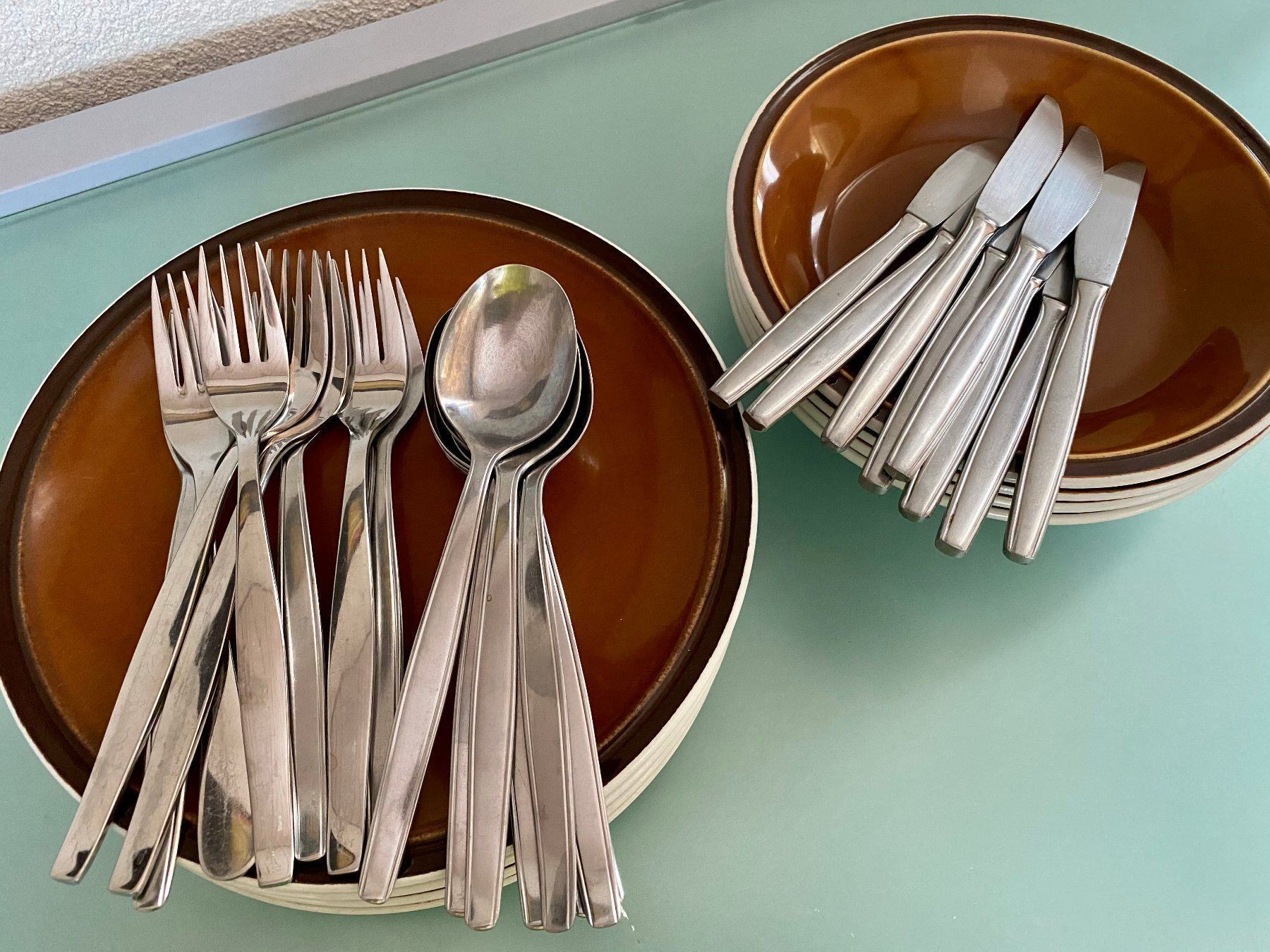 Teller-Set mit Besteck (Gratislieferung) | Kaufen auf Ricardo