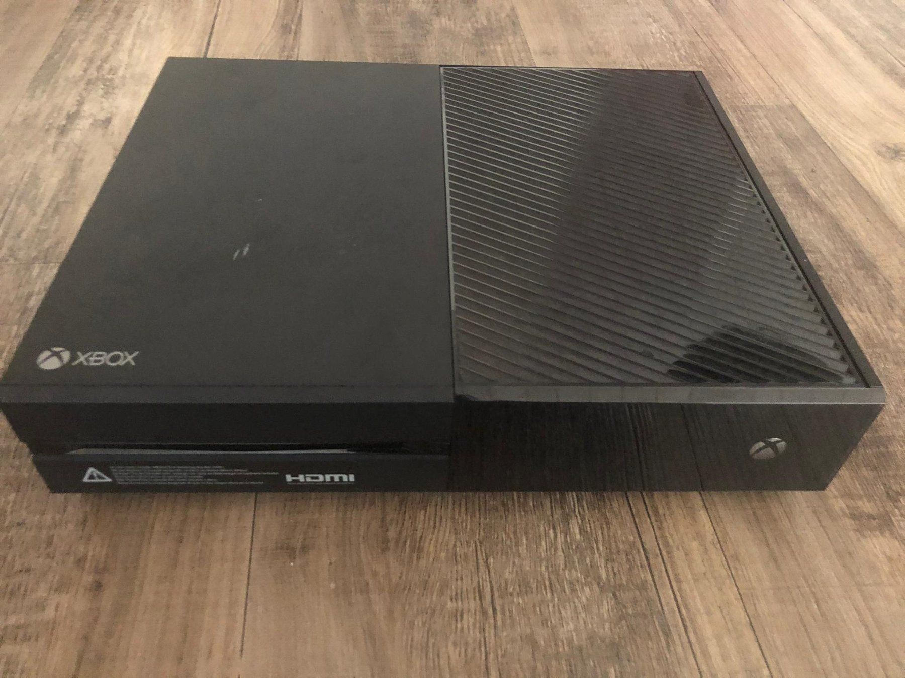 XBOX-ONE-1TB-inkl.-Zubehör-|-Kaufen-auf-Ricardo