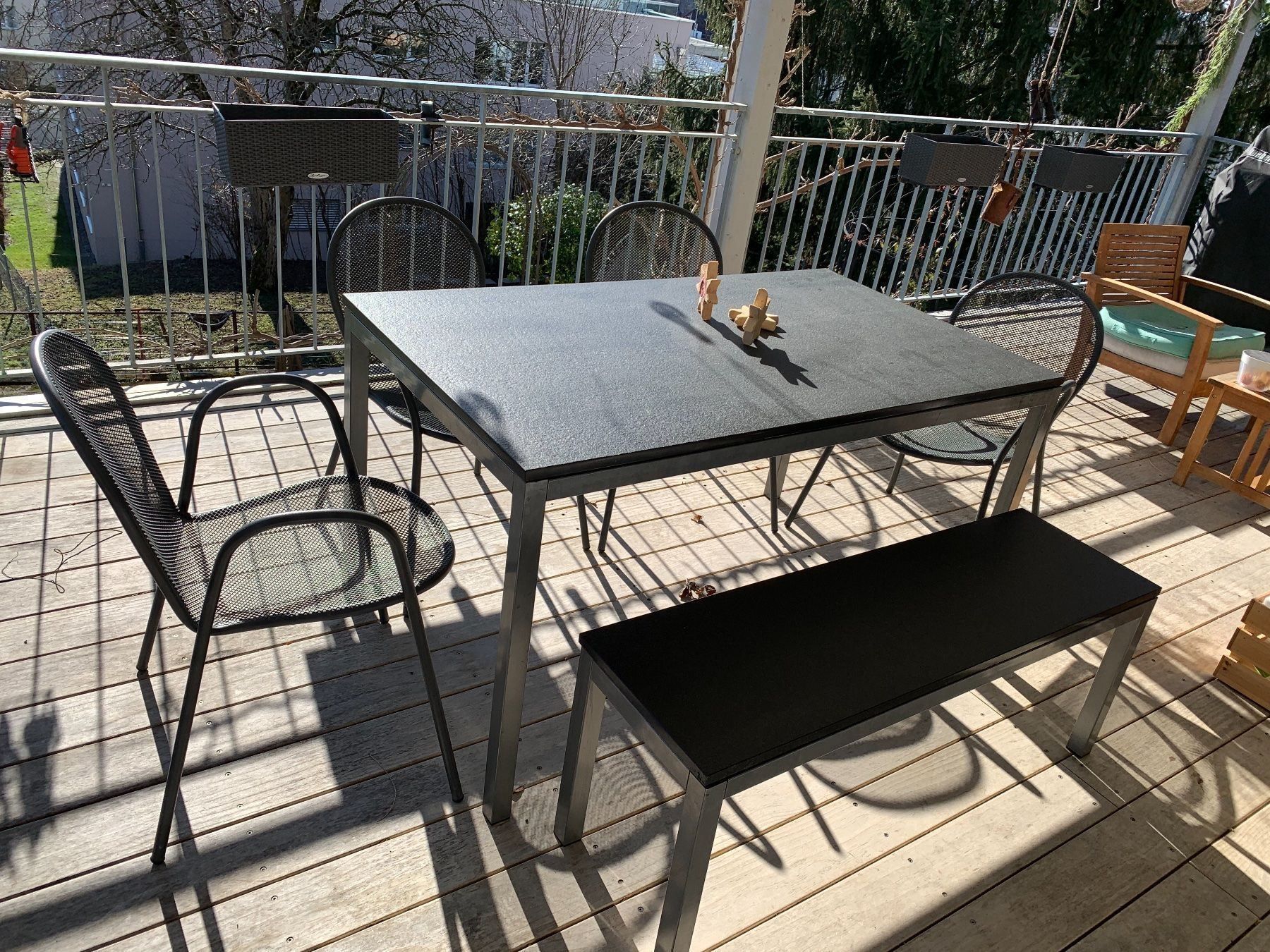 Gartentisch mit Bank und 4 Stühlen | Kaufen auf Ricardo