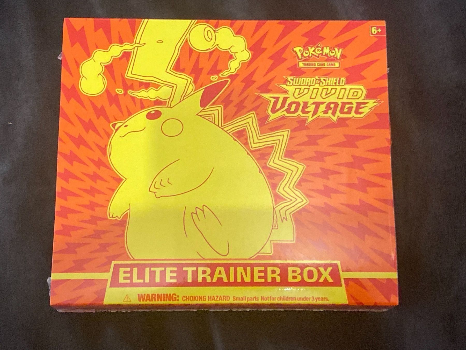 Pokemon Vivid Voltage Elite Trainer Box