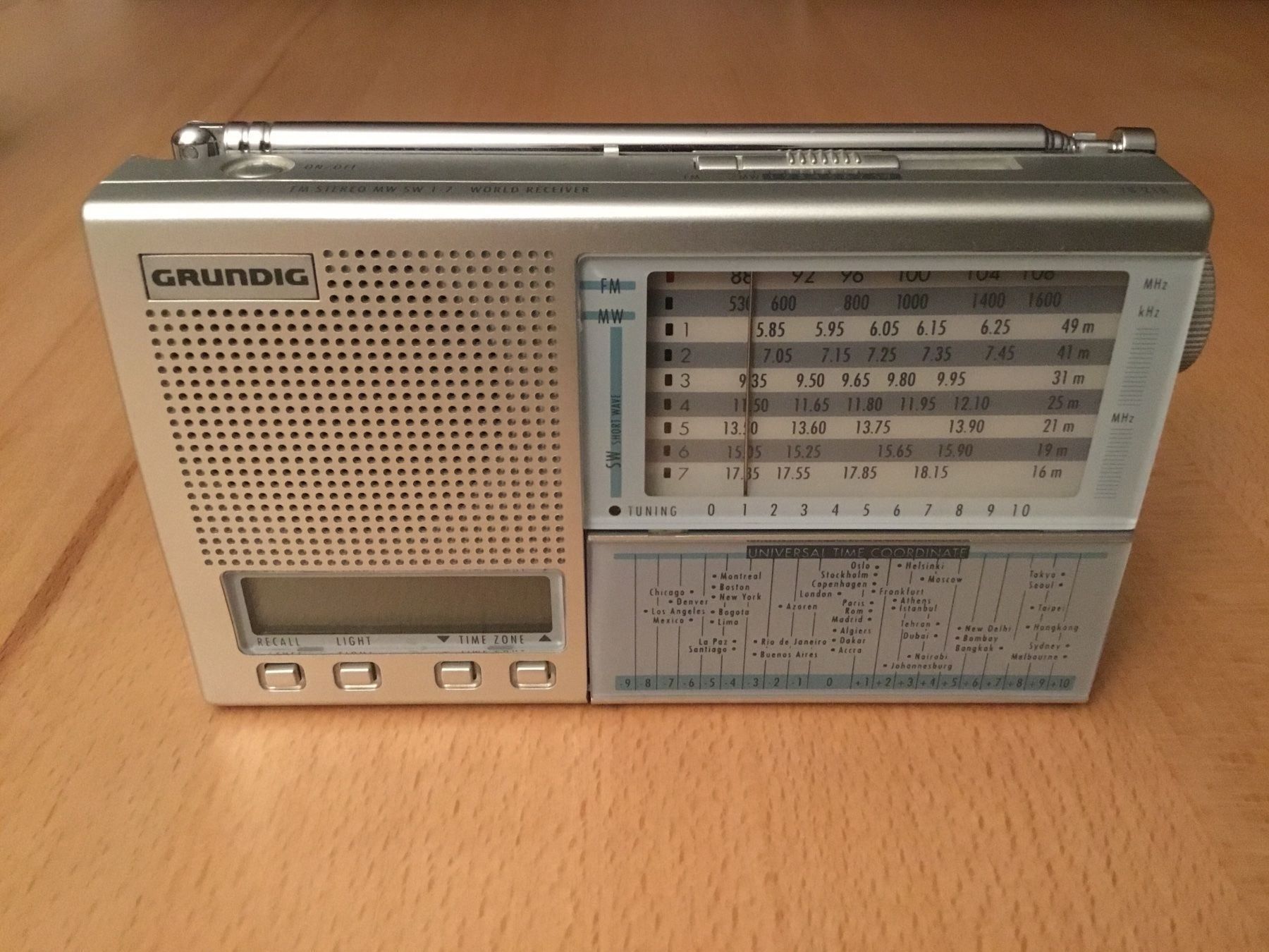 grundig yacht boy 218