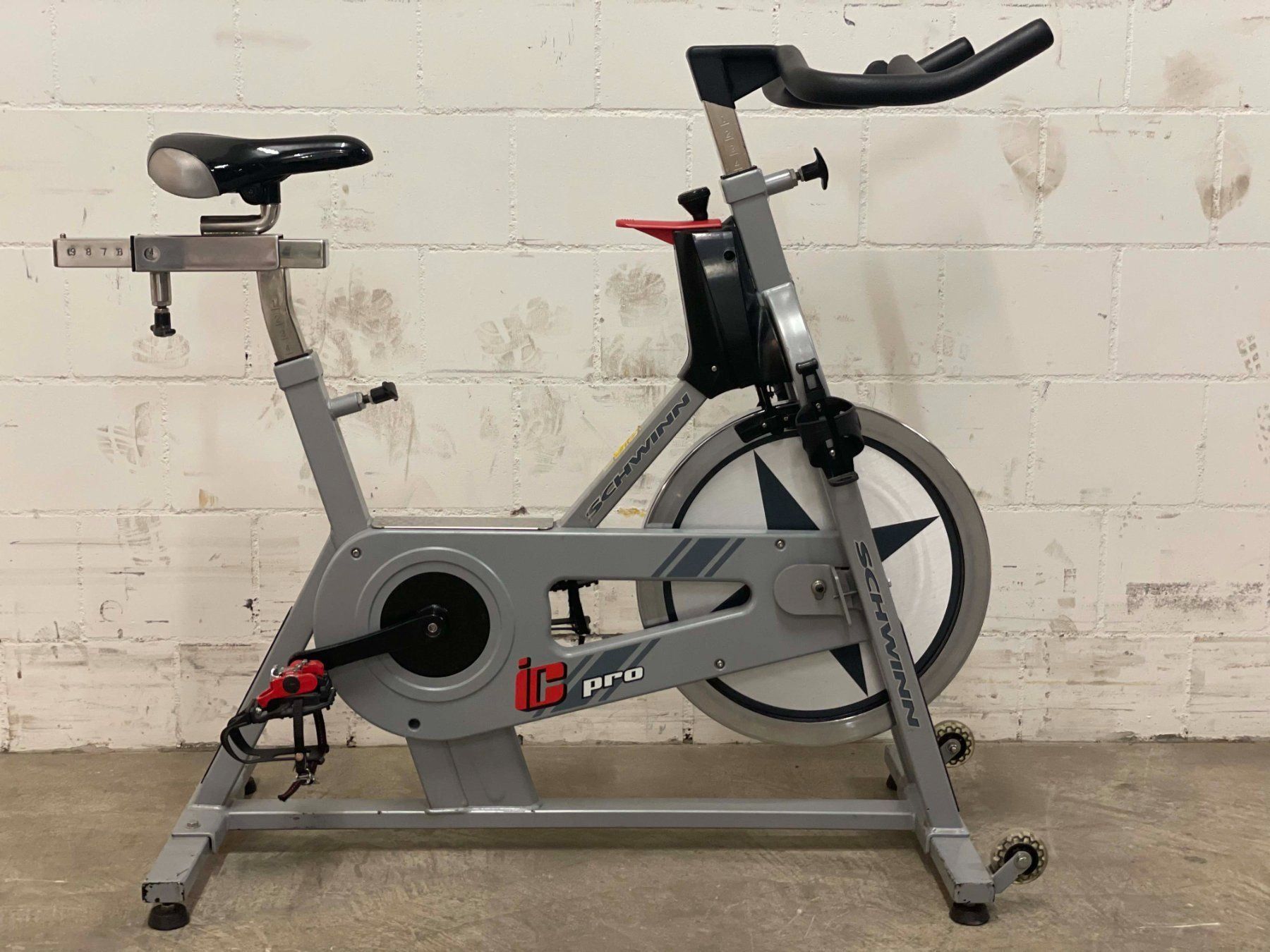 schwinn ic pro spinning bike