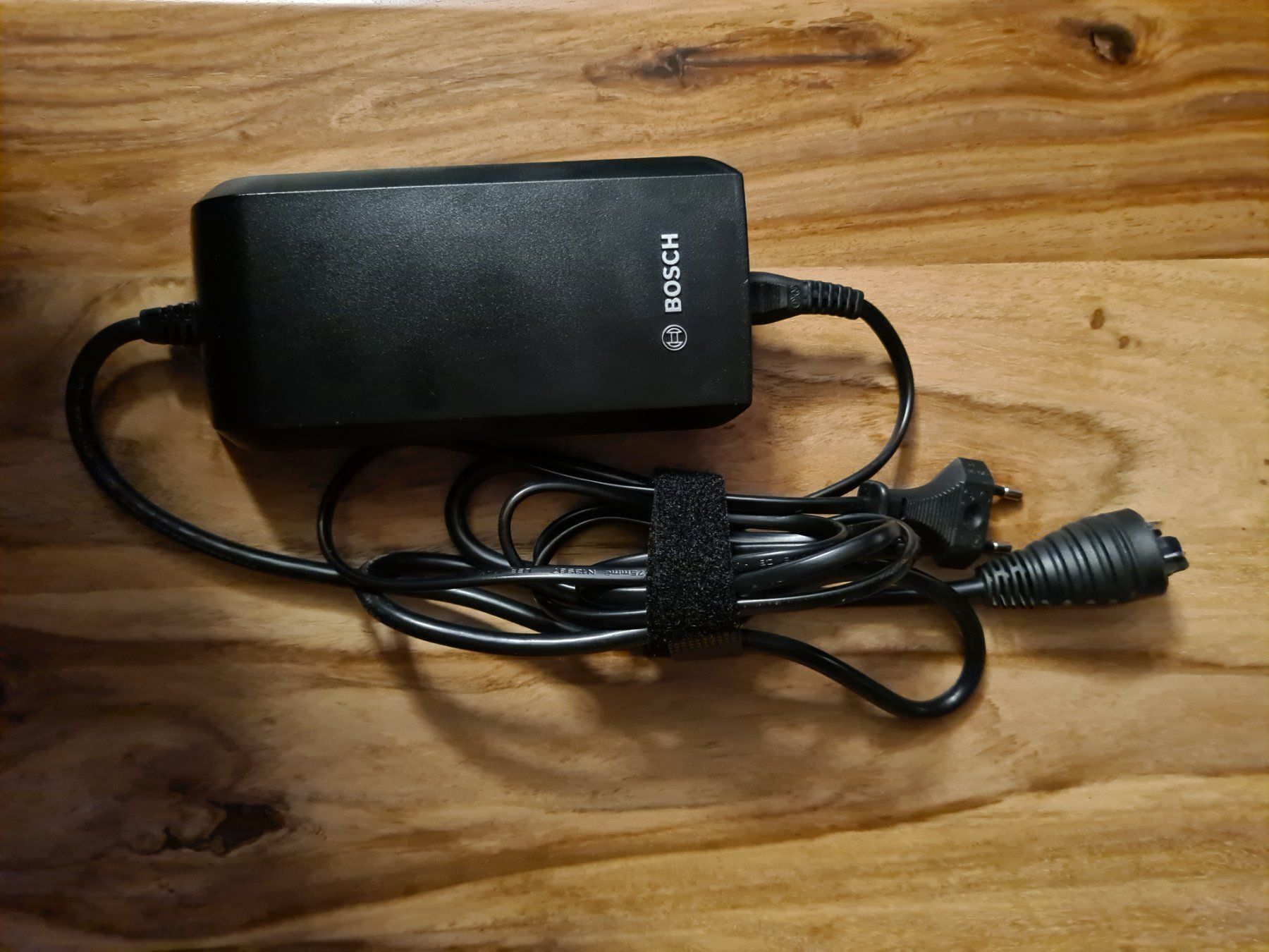 eBike Bosch Battery Charger 362/100240 Kaufen auf Ricardo