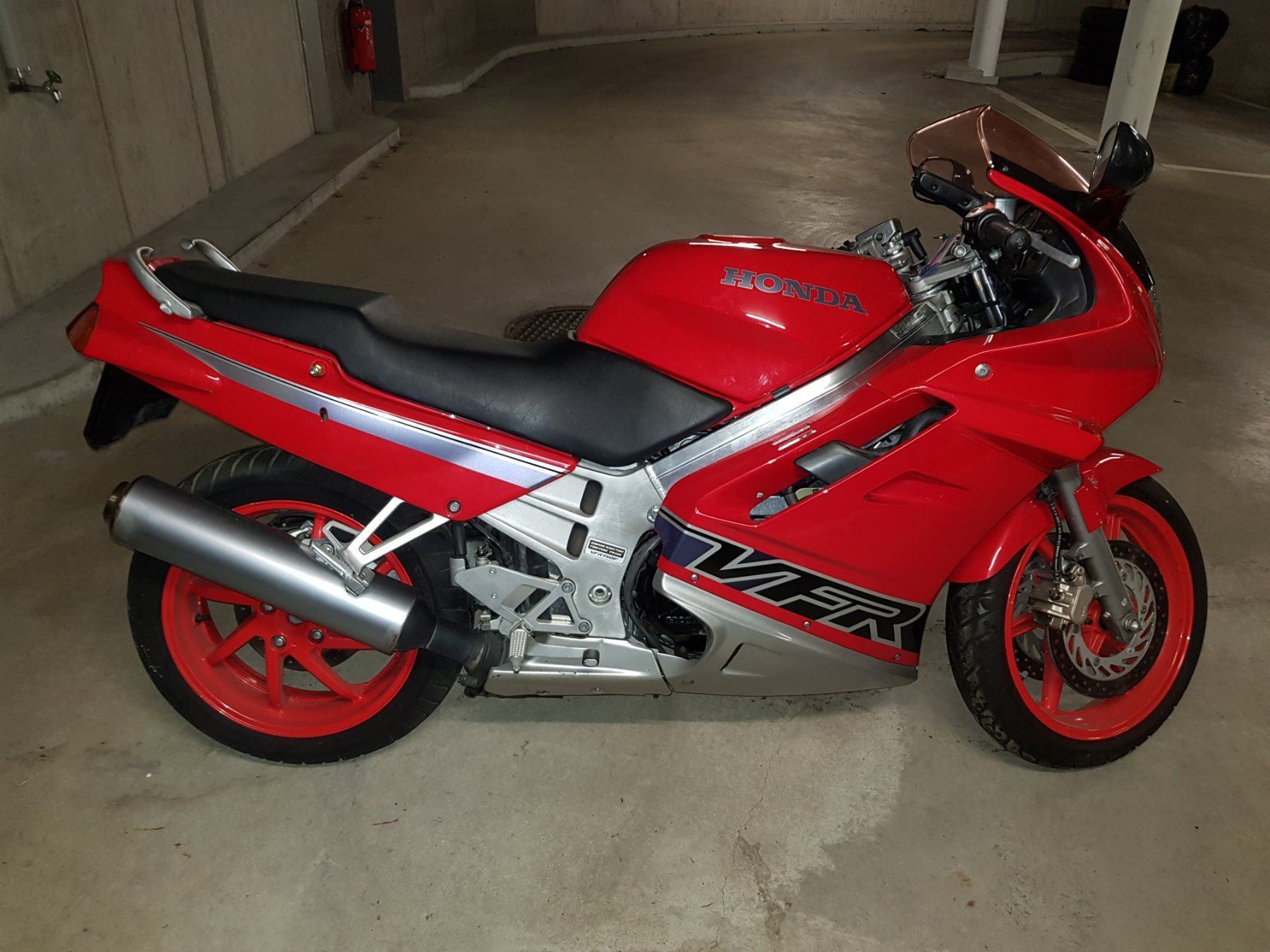 Honda vfr 750 f