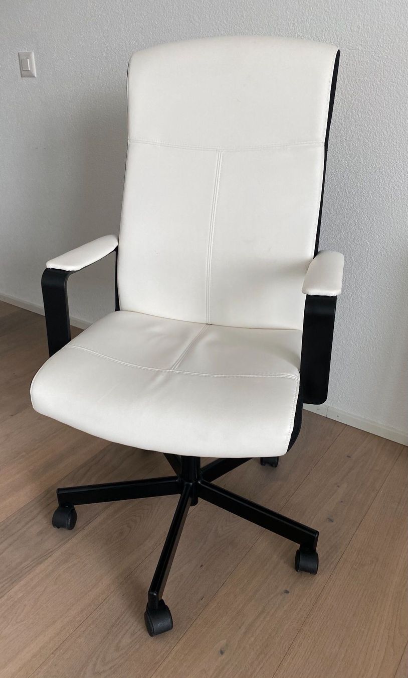 Bürostuhl IKEA weiss/schwarz Kaufen auf Ricardo