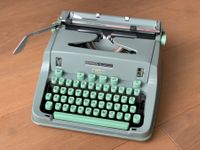 Alte Schreibmaschine Hermes 3000