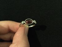 Vintage Avon Ring mit drei Steinen