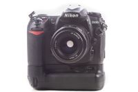 Nikon D200 inkl. AF 35-70mm F 3.3 + Batteriegriff
