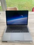 MacBook Pro (13 Zoll 2017, Touch Bar)