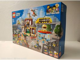 LEGO® City 60271 Stadtplatz - NEU