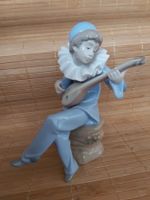 Porzellanfigur, Junge spielt Mandoline, Made in Spain
