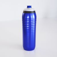 Quetschbare TITAN Sportflasche 750ml Blau
