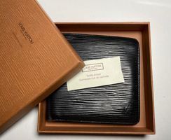 Louis Vuitton portefeuille Marco épi noir