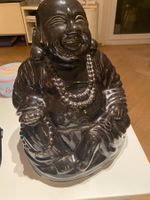 Buddha Statue aus Keramik schwarz