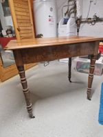 Tisch Holz antik