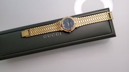 Magnifique montre Gucci avec diamants/ Ecrin