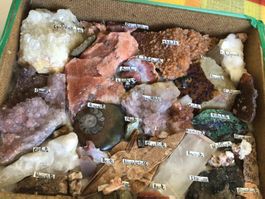 Alte Mineral Steine aus Nachlas  beschriftet